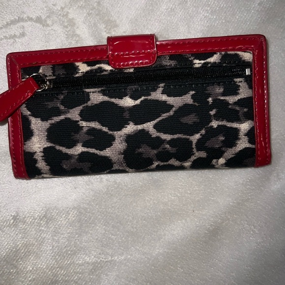 COACH 5 Piece…Purse..wallet..change bag..makeup bag..tablet case. Cheetah Print - Picture 6 of 15